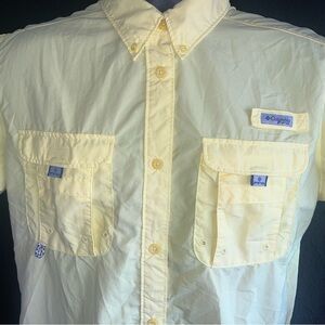 Columbia Fishing Shirt Large
 Men's Light Yellow Casual Shirt